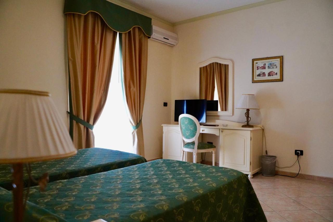 Hotel Roscianum Welness Spa 罗萨诺 外观 照片
