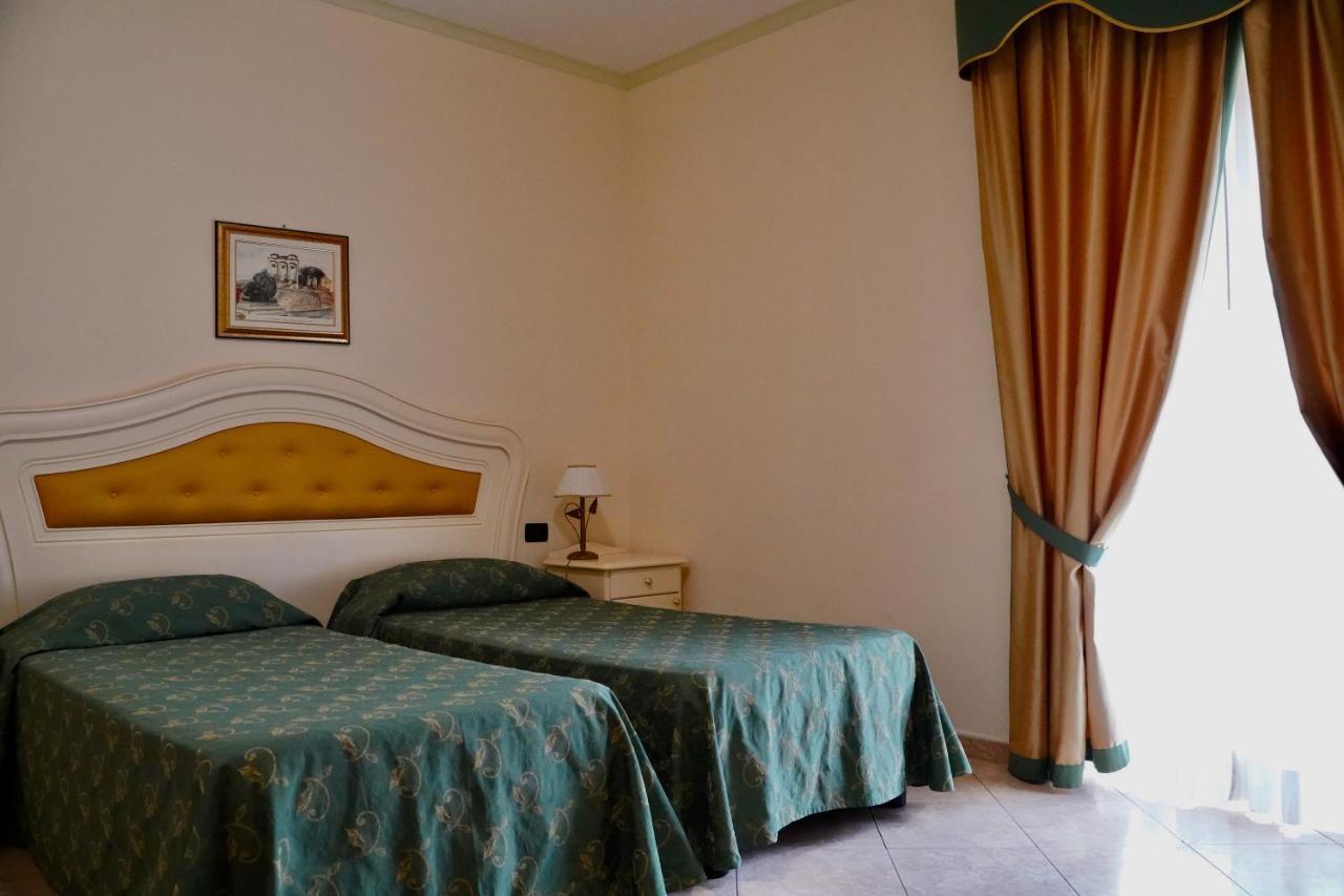 Hotel Roscianum Welness Spa 罗萨诺 外观 照片