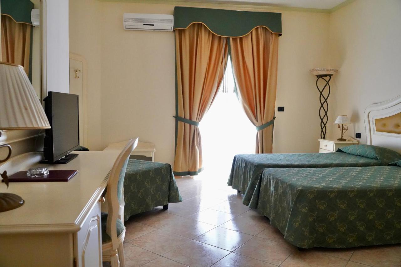 Hotel Roscianum Welness Spa 罗萨诺 外观 照片