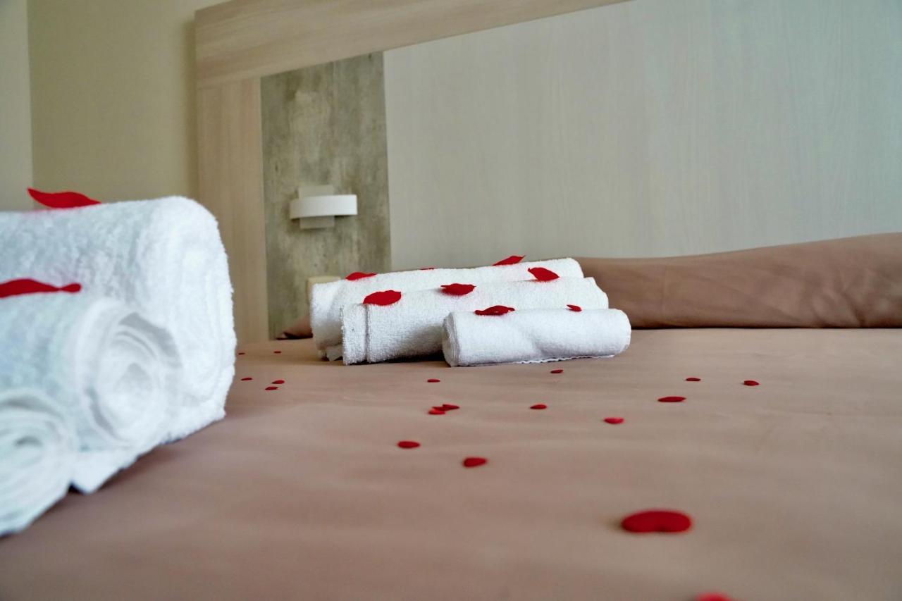 Hotel Roscianum Welness Spa 罗萨诺 外观 照片