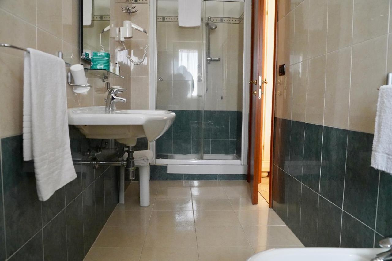Hotel Roscianum Welness Spa 罗萨诺 外观 照片