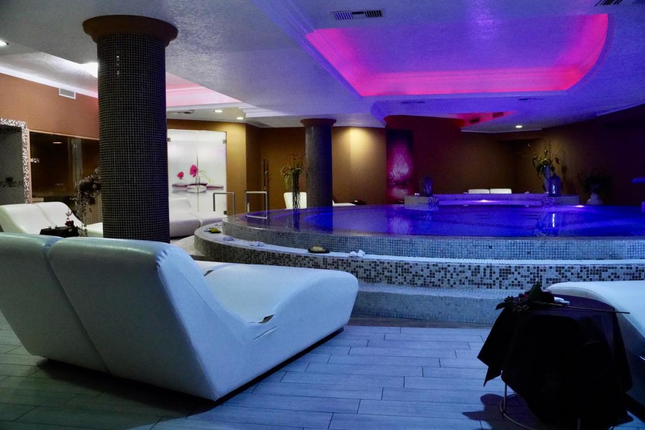 Hotel Roscianum Welness Spa 罗萨诺 外观 照片