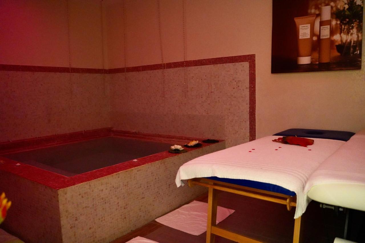 Hotel Roscianum Welness Spa 罗萨诺 外观 照片